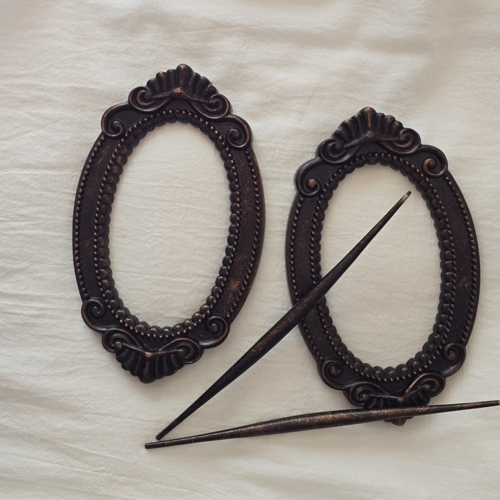 Decorative Hairpin Curtain Holdback for Curtains and Drapes